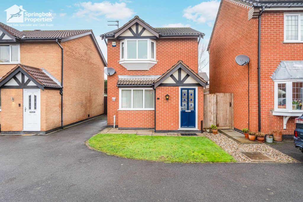 Property photo 1 of 17 Front View