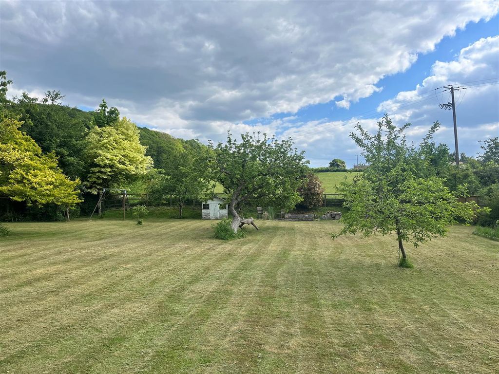 Property photo 3 of 27 8.Jpg