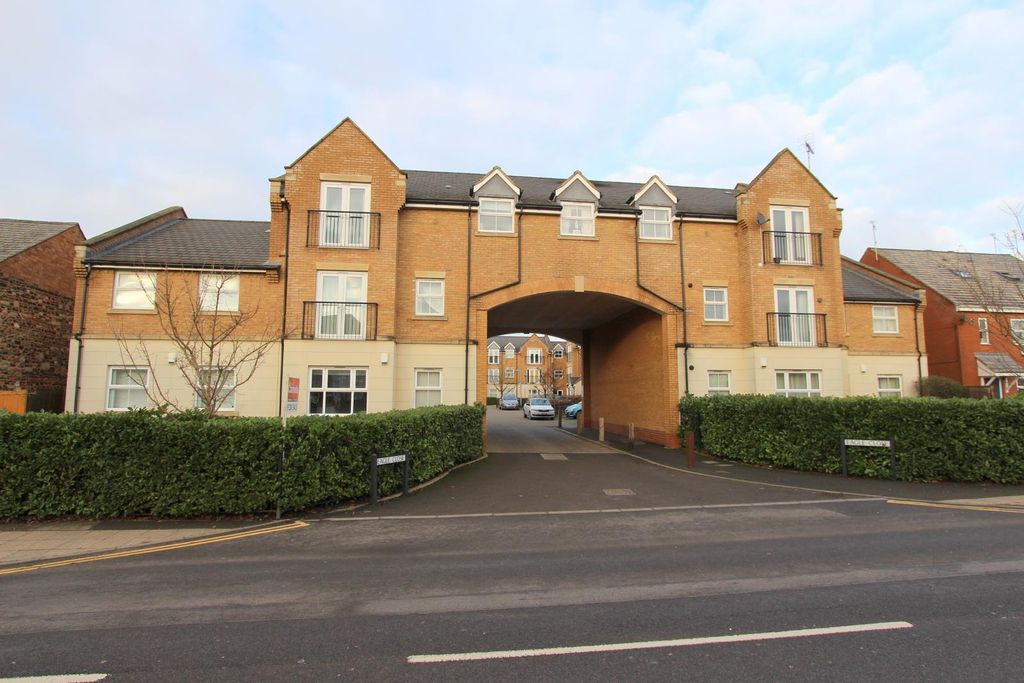 Property photo 1 of 11