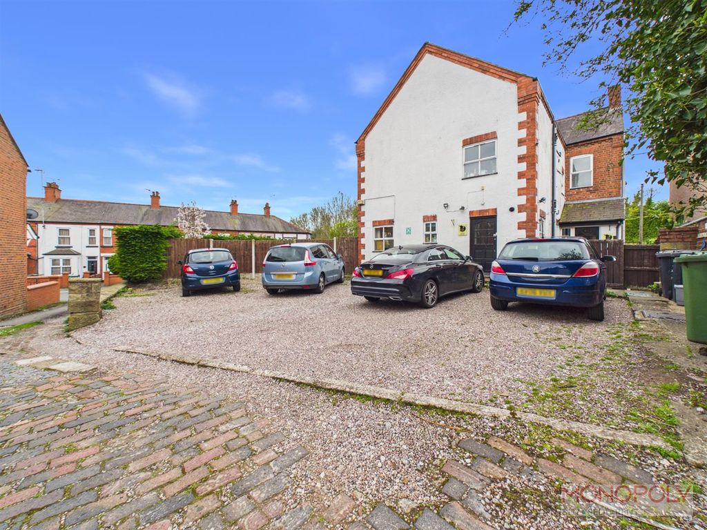 Property photo 3 of 47 Cam01943G0-Pr0664-Still046.Jpg