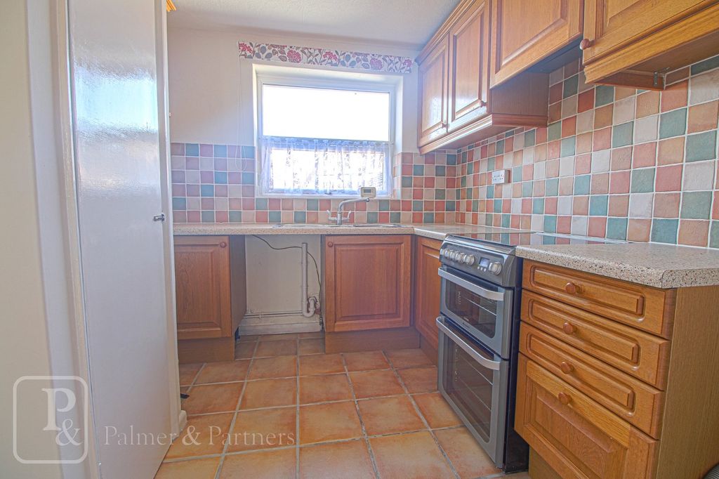 Property photo 3 of 9 Picture No. 06