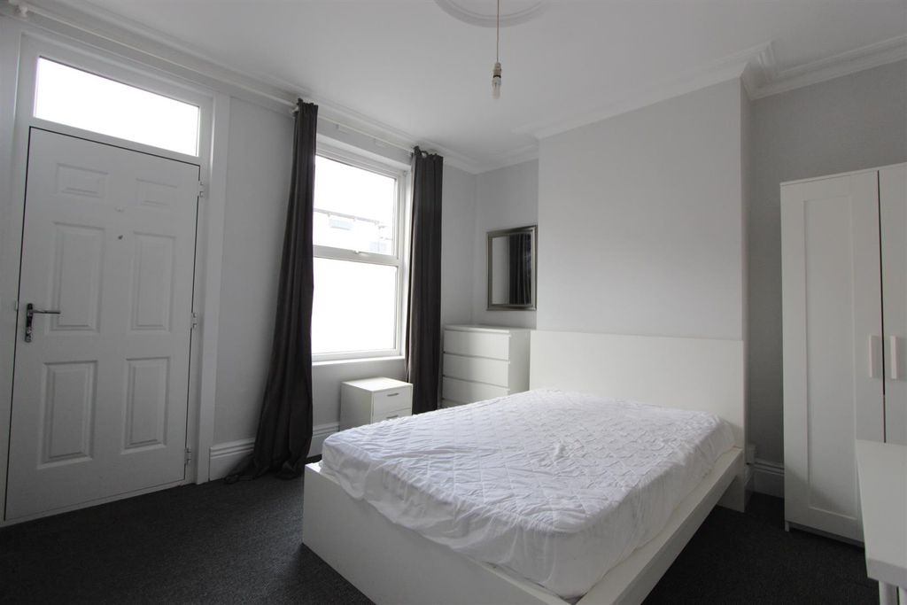 Property photo 3 of 10 Img_0190.Jpg