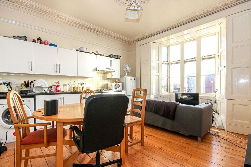 Property photo 1 of 5 Picture No. 05