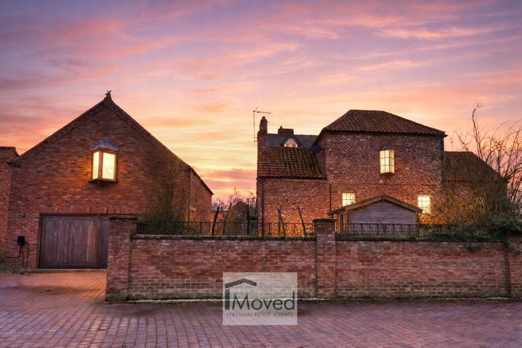 Property photo 1 of 31 Front Sunset Image