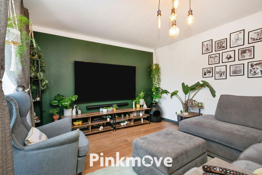 Property photo 2 of 22