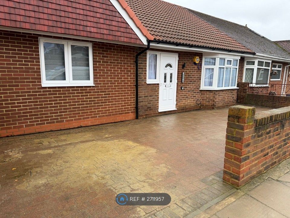 Property photo 1 of 33