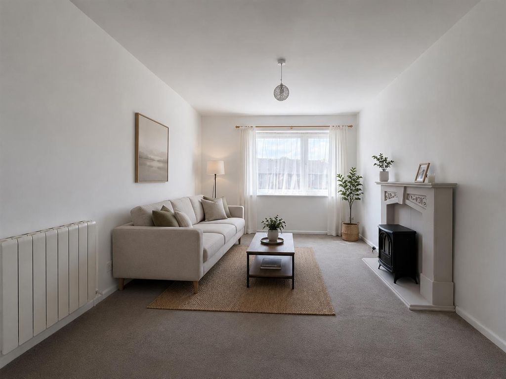 Property photo 3 of 4 35c1393d-Aa2d-4F5B-Aae6-239B6E88Be16.Png