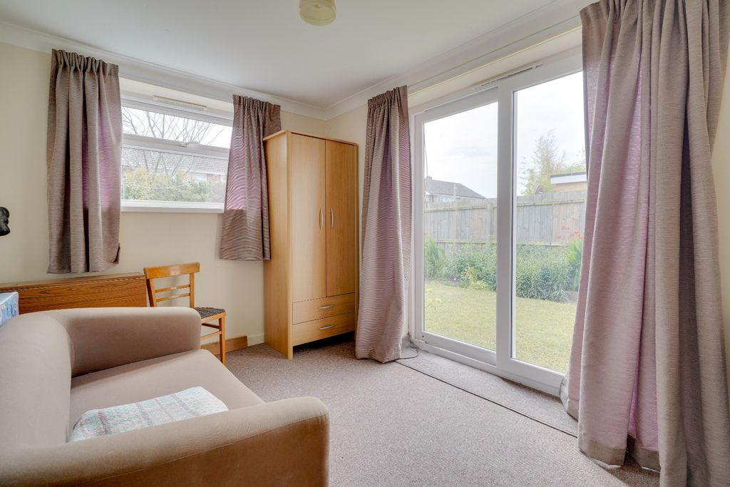 Property photo 3 of 13 4310353