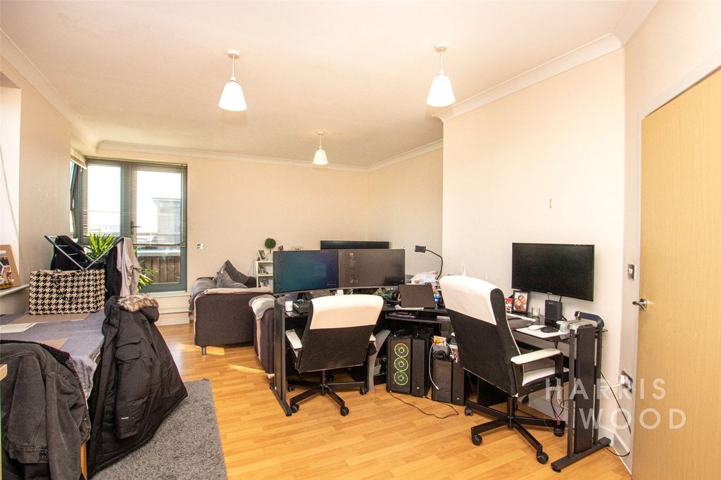 Property photo 2 of 11 Picture No. 07