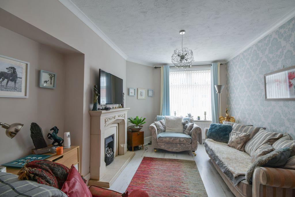 Property photo 2 of 19