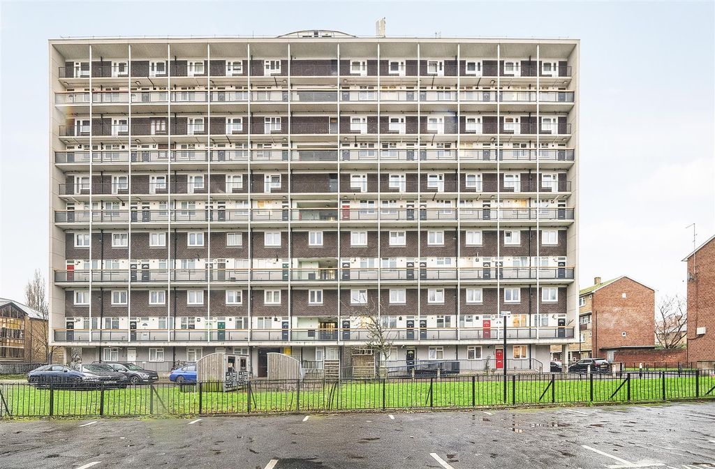 Property photo 1 of 16 Yates House