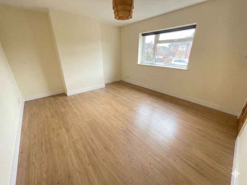 Property photo 3 of 9 4483922