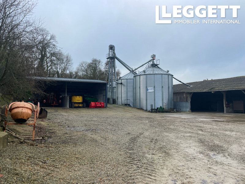 Property photo 3 of 6