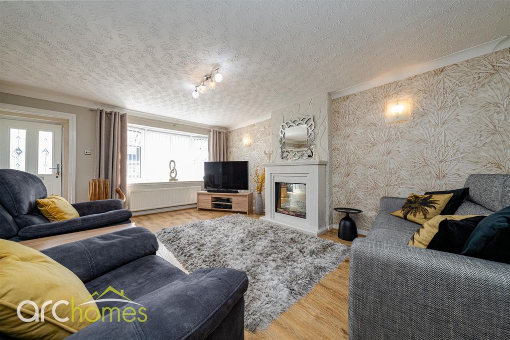 Property photo 2 of 24 Cranstal-15.Jpg