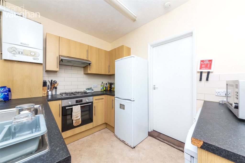 Property photo 2 of 11 Picture No. 13