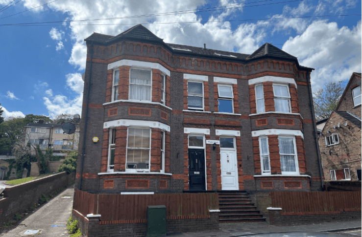 Property photo 1 of 8 One Bedroom Flat Available To Rent Located On Stockwood Crescent In Luton