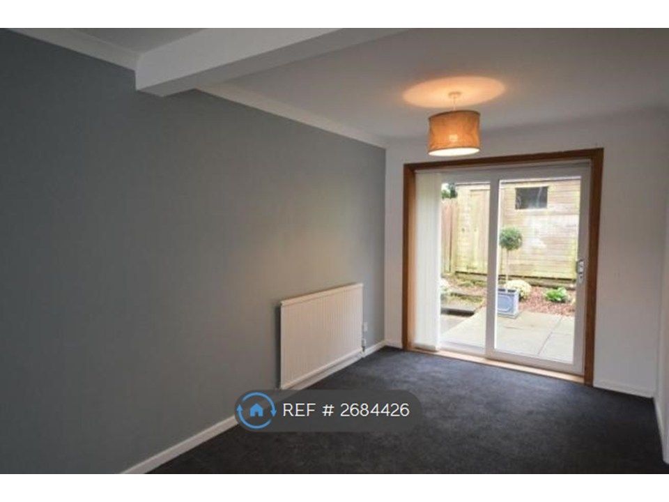 Property photo 2 of 9 Living/Dining Room