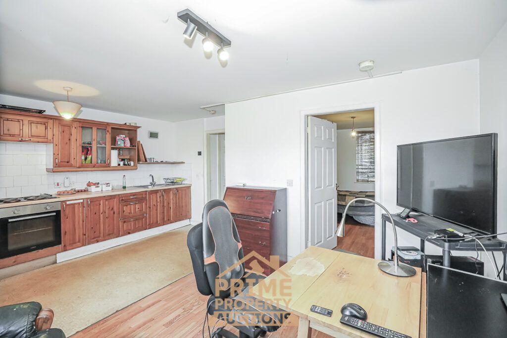Property photo 3 of 9