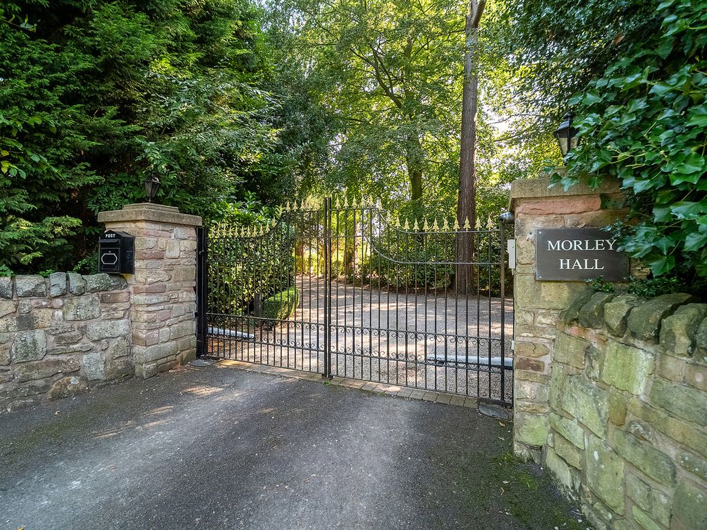 Property photo 2 of 50