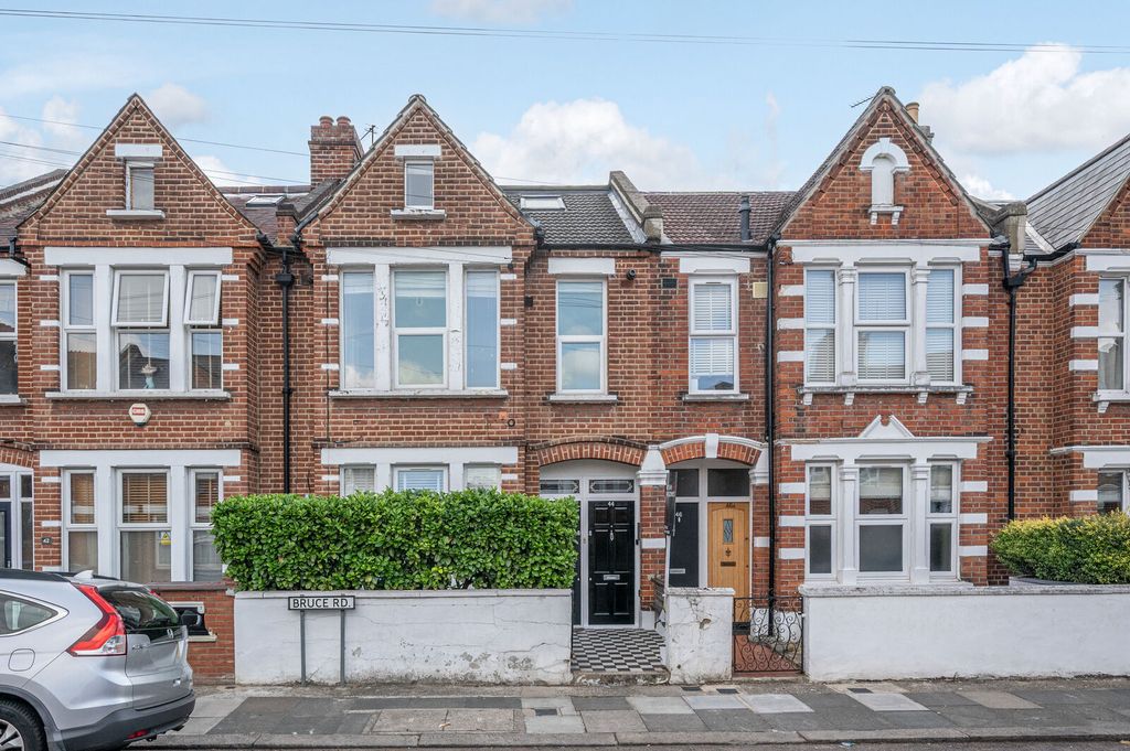 Property photo 2 of 12