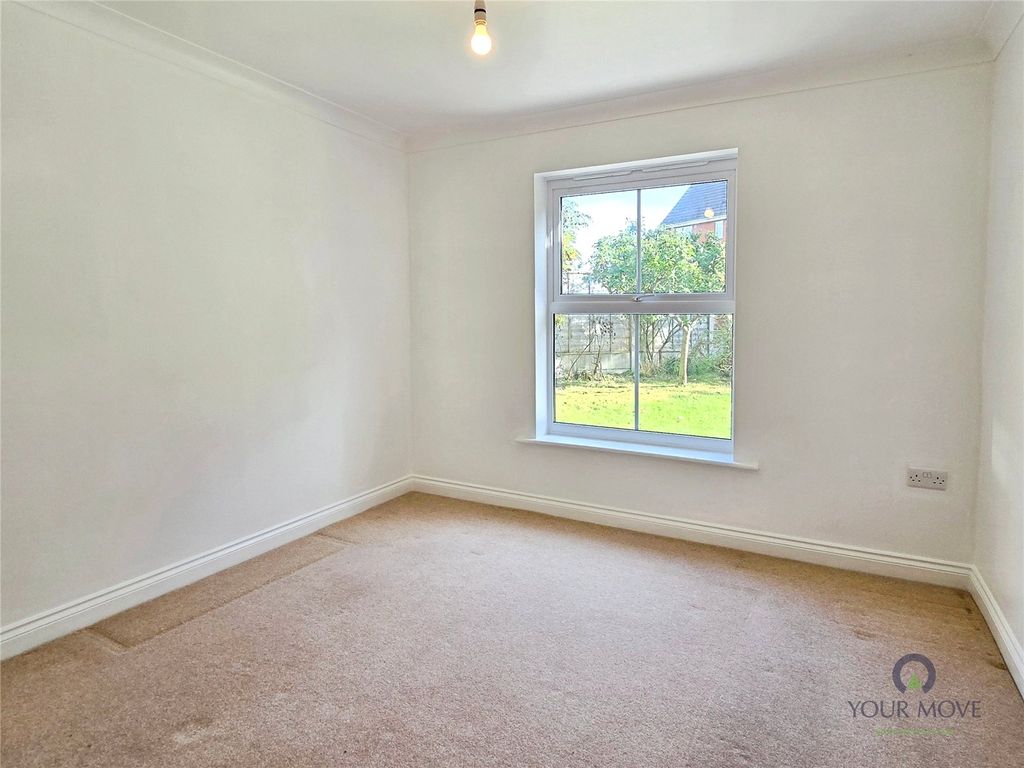 Property photo 3 of 28 Sitting/Dining Room