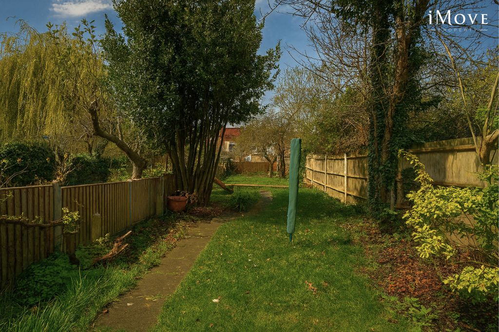 Property photo 3 of 20