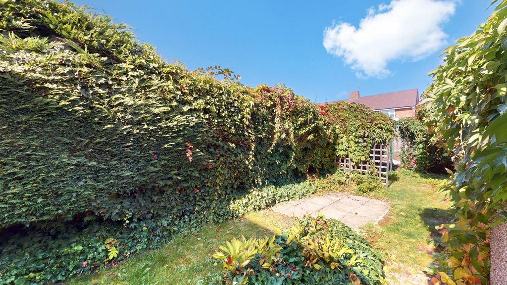 Property photo 2 of 15 4438832