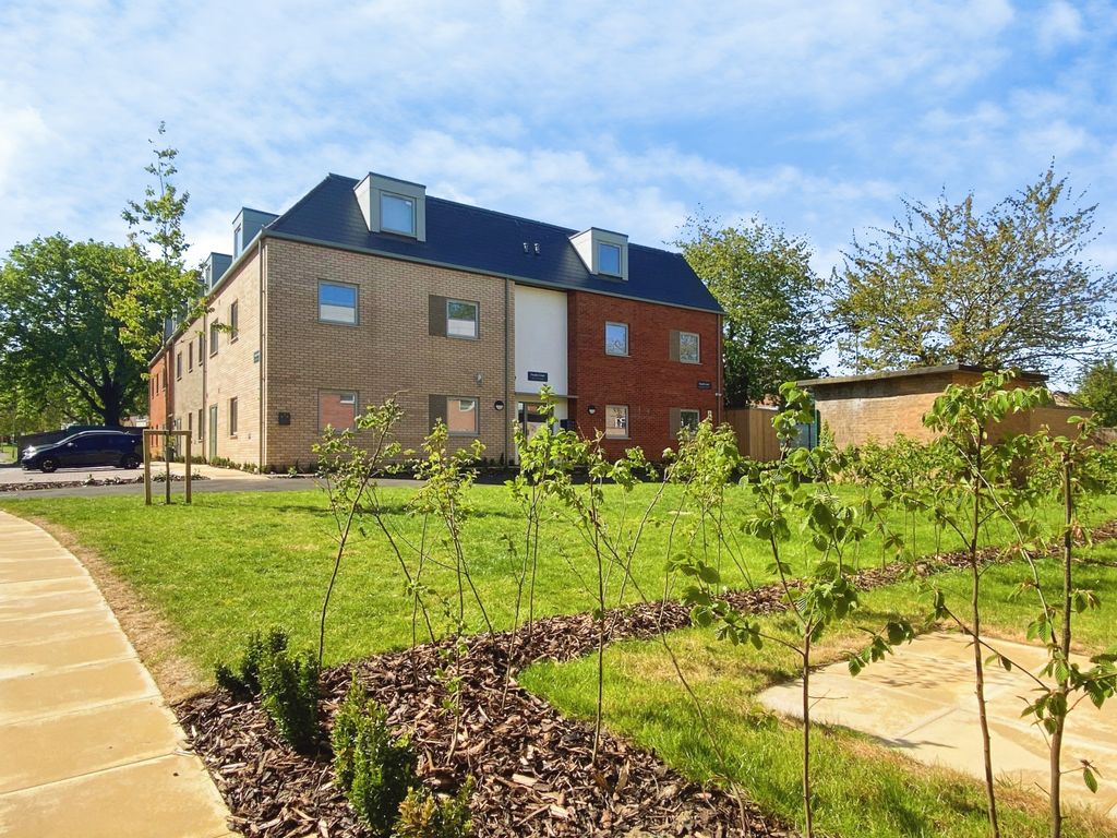 Property photo 1 of 9