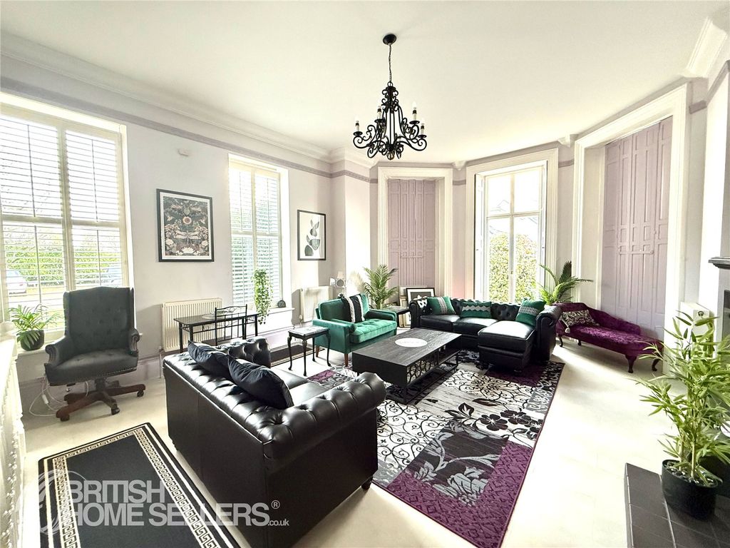 Property photo 1 of 18 Picture No. 05