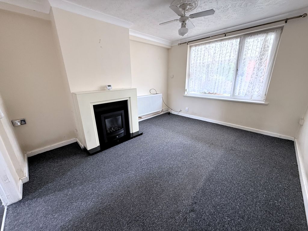 Property photo 2 of 10 Img2517