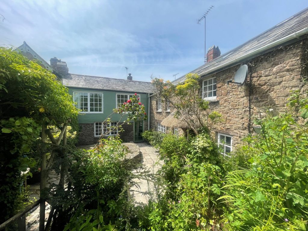 Property photo 3 of 20 4981045