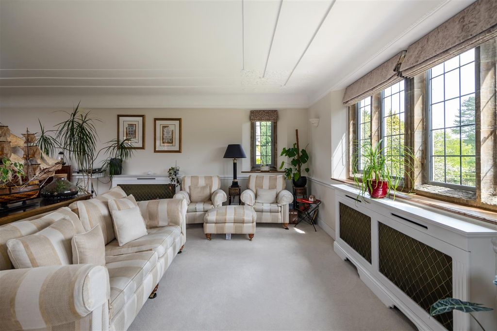 Additional image 10 of 2 bed flat for saleStuart Way, East Grinstead RH19