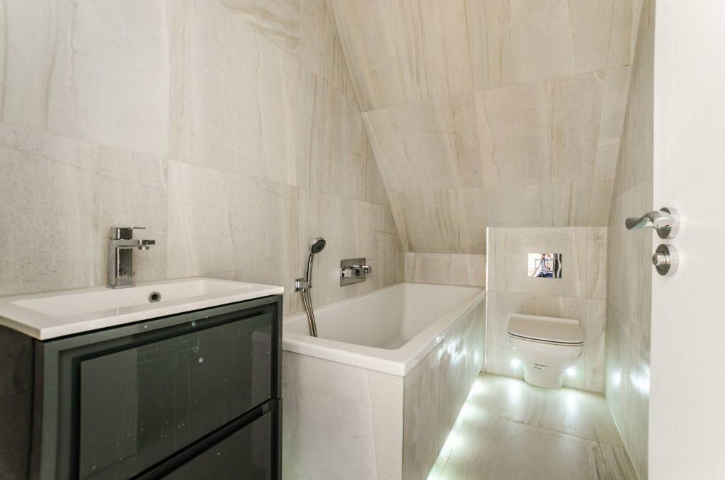 Property photo 3 of 5