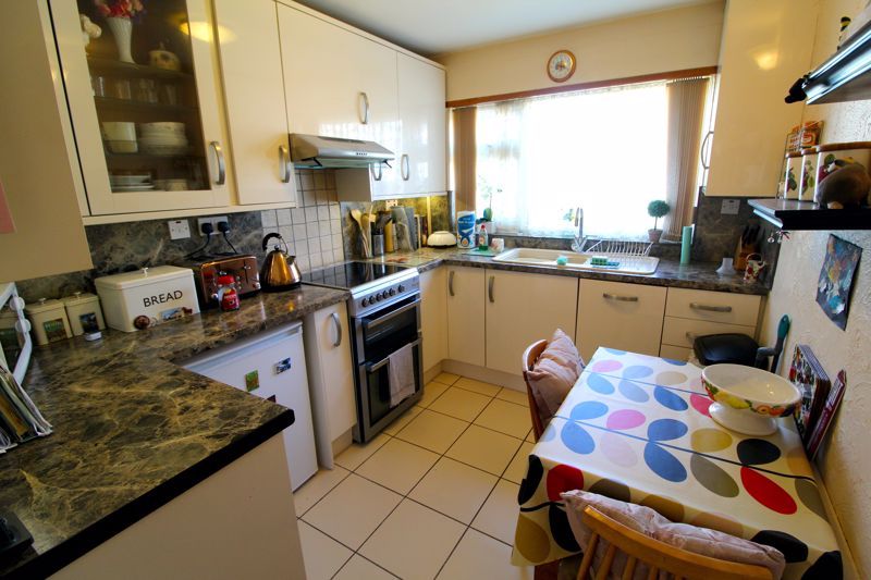 Property photo 2 of 15 Kitchen
