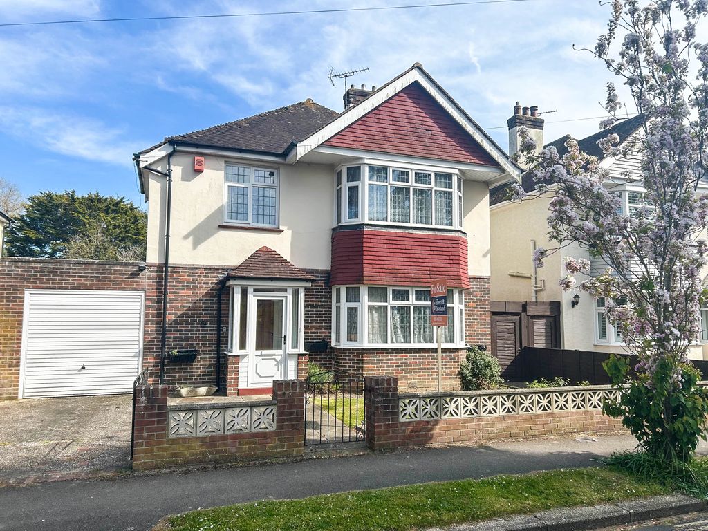 Property photo 1 of 33