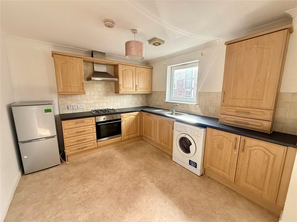 Property photo 3 of 7 Picture No. 06
