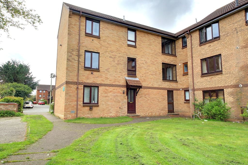 Property photo 2 of 8