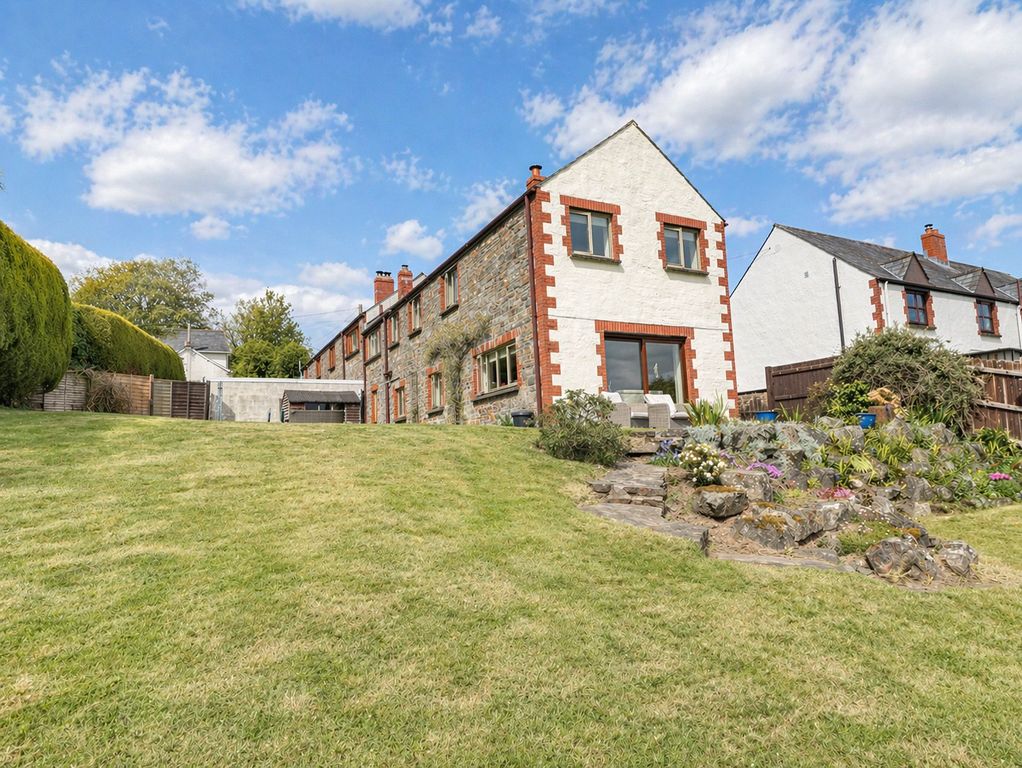 Property photo 1 of 13 1 - Picture No. 10