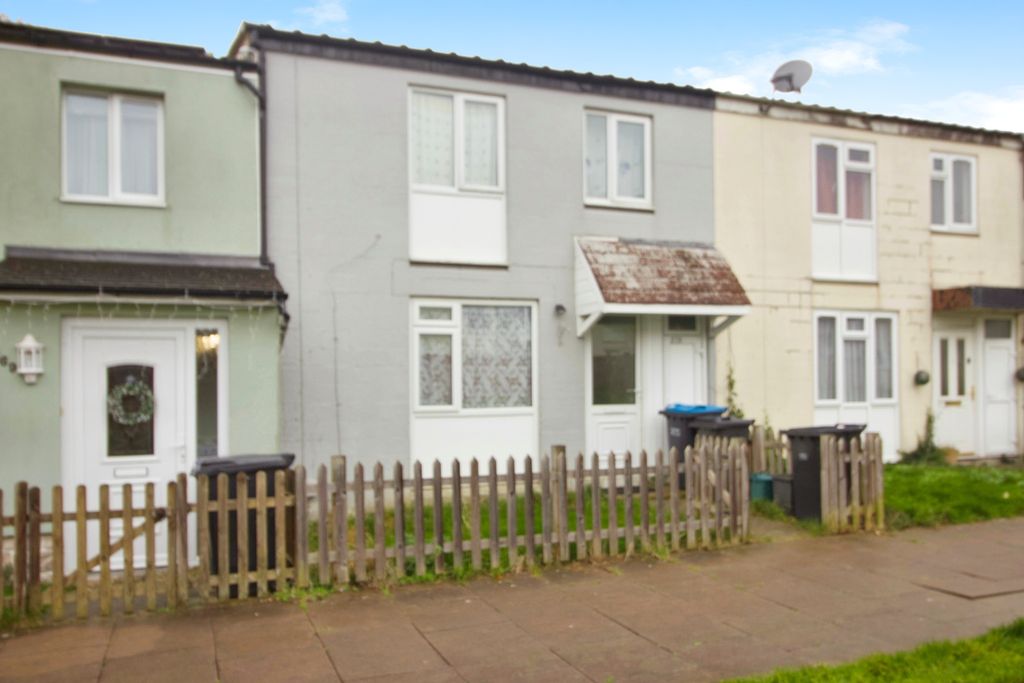 Property photo 1 of 10 Front Garden