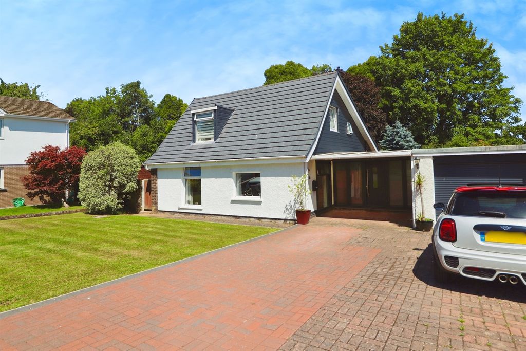 Property photo 1 of 35