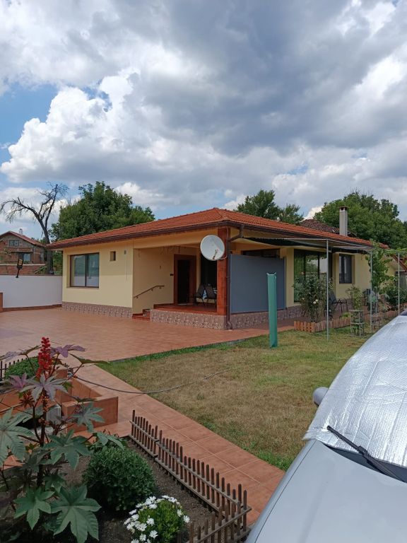 Property photo 1 of 26