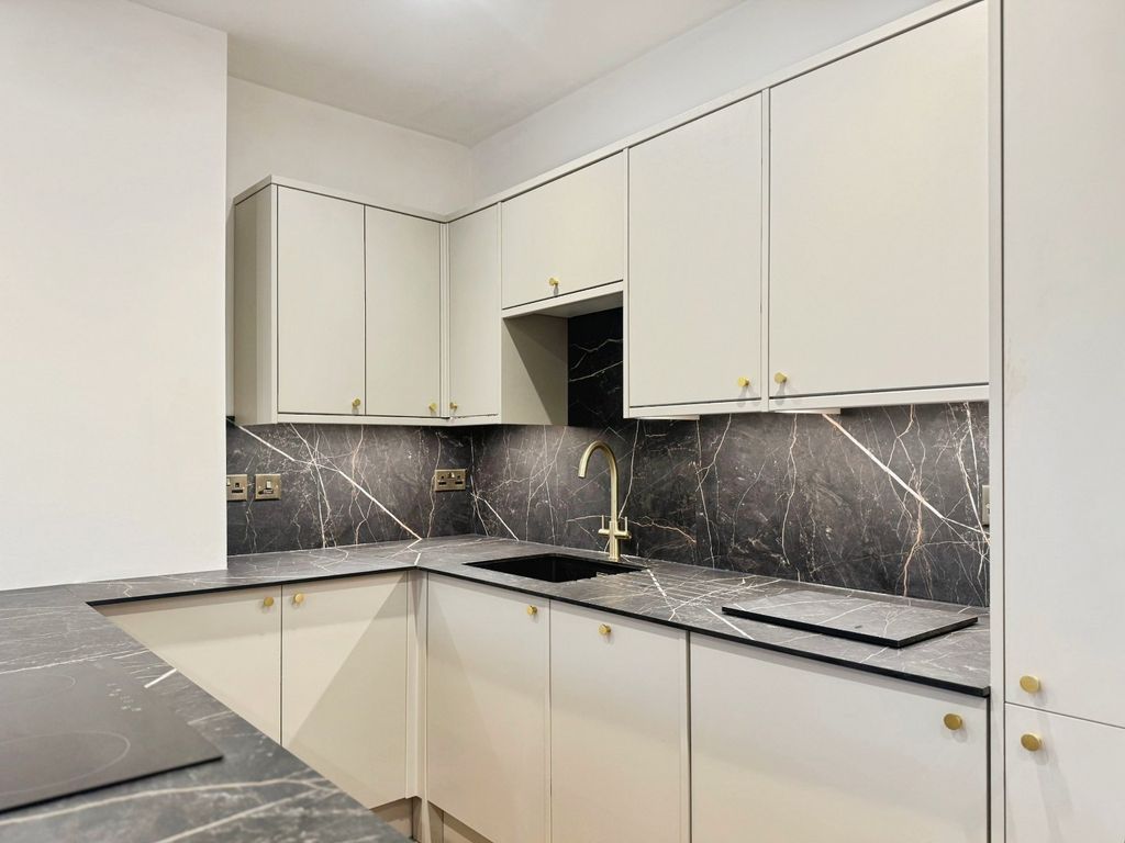 Property photo 3 of 10 Picture No. 07