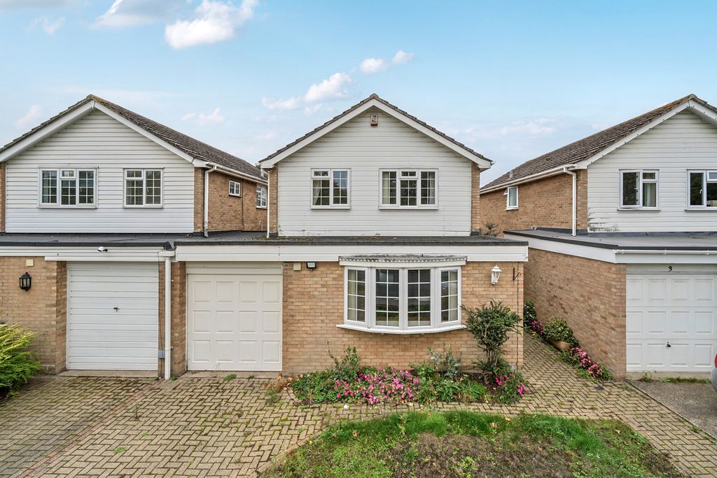 Property photo 1 of 19 External