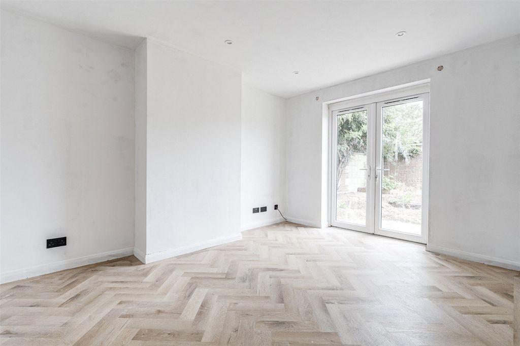 Property photo 3 of 16 Picture No. 09