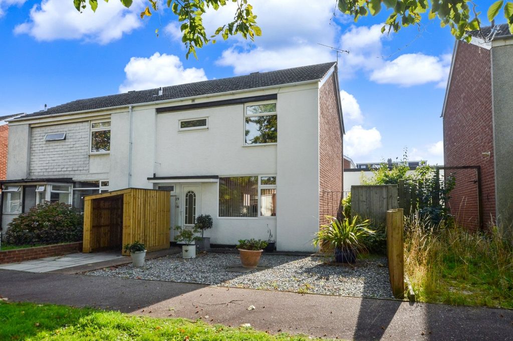 Property photo 1 of 18 Front