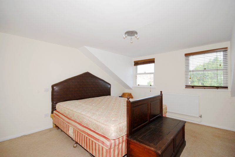 Property photo 3 of 8