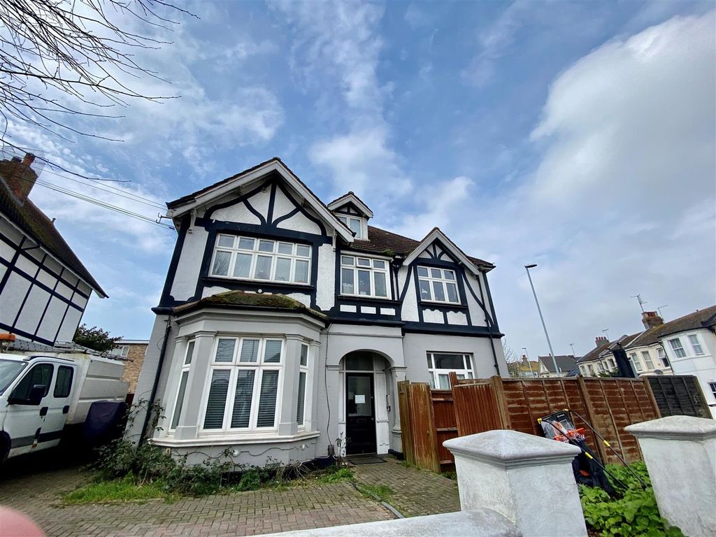 Property photo 1 of 1