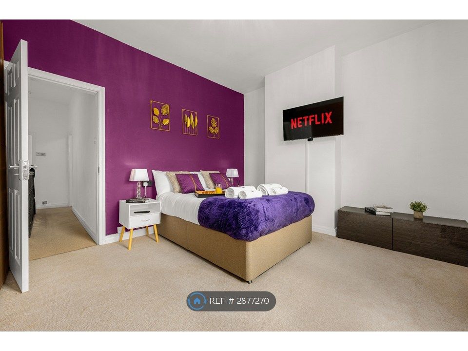 Property photo 1 of 35