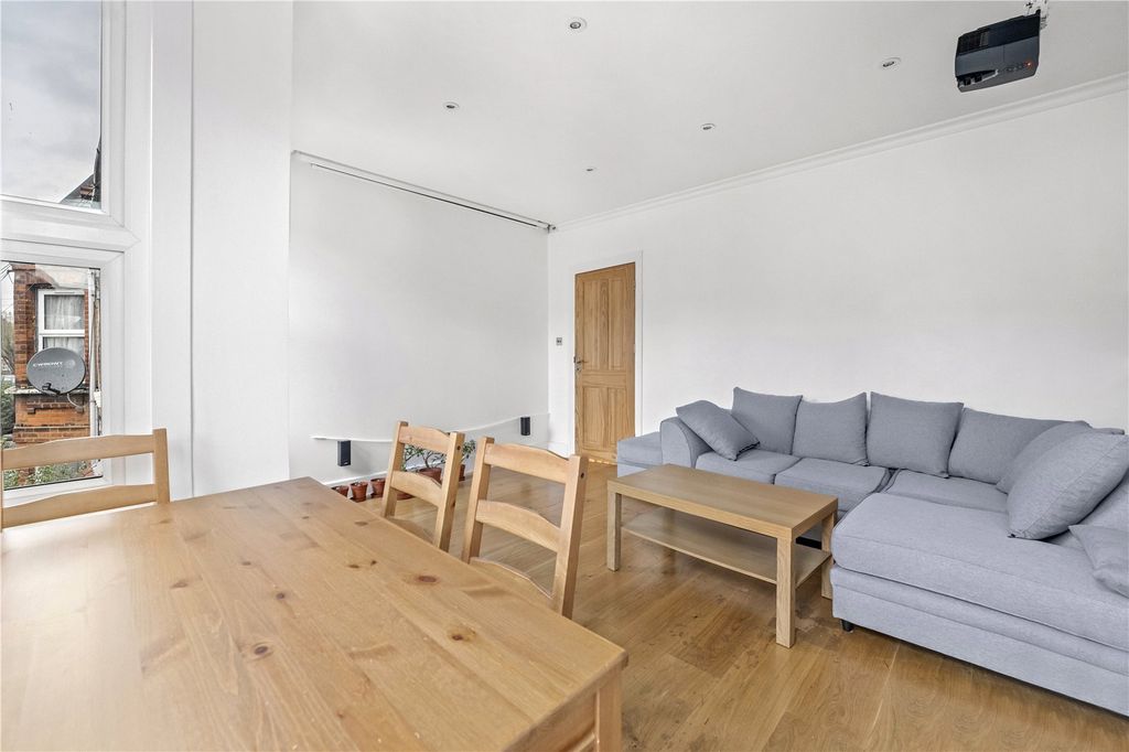 Property photo 3 of 22 Picture No. 03