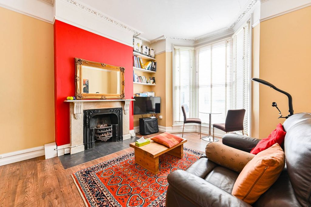 Property photo 1 of 7